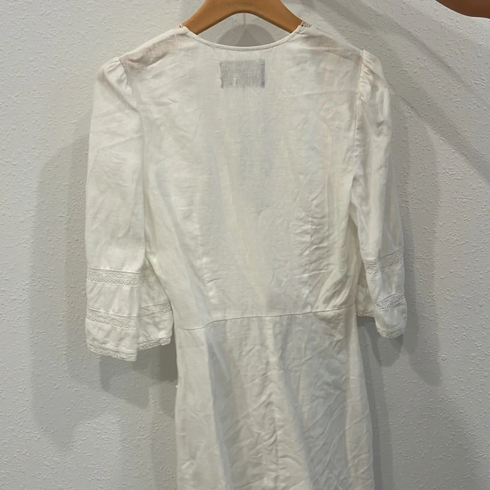 The Reformation Eloise Dress in color white size (6) - Picture 5 of 10